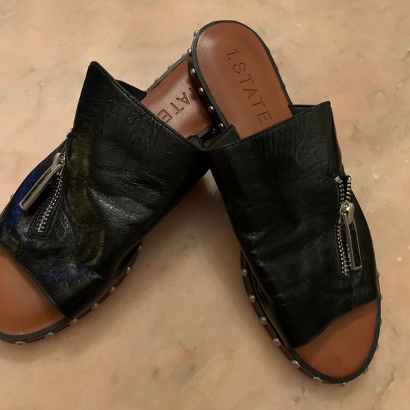 Leather slides - Picture 2 of 2